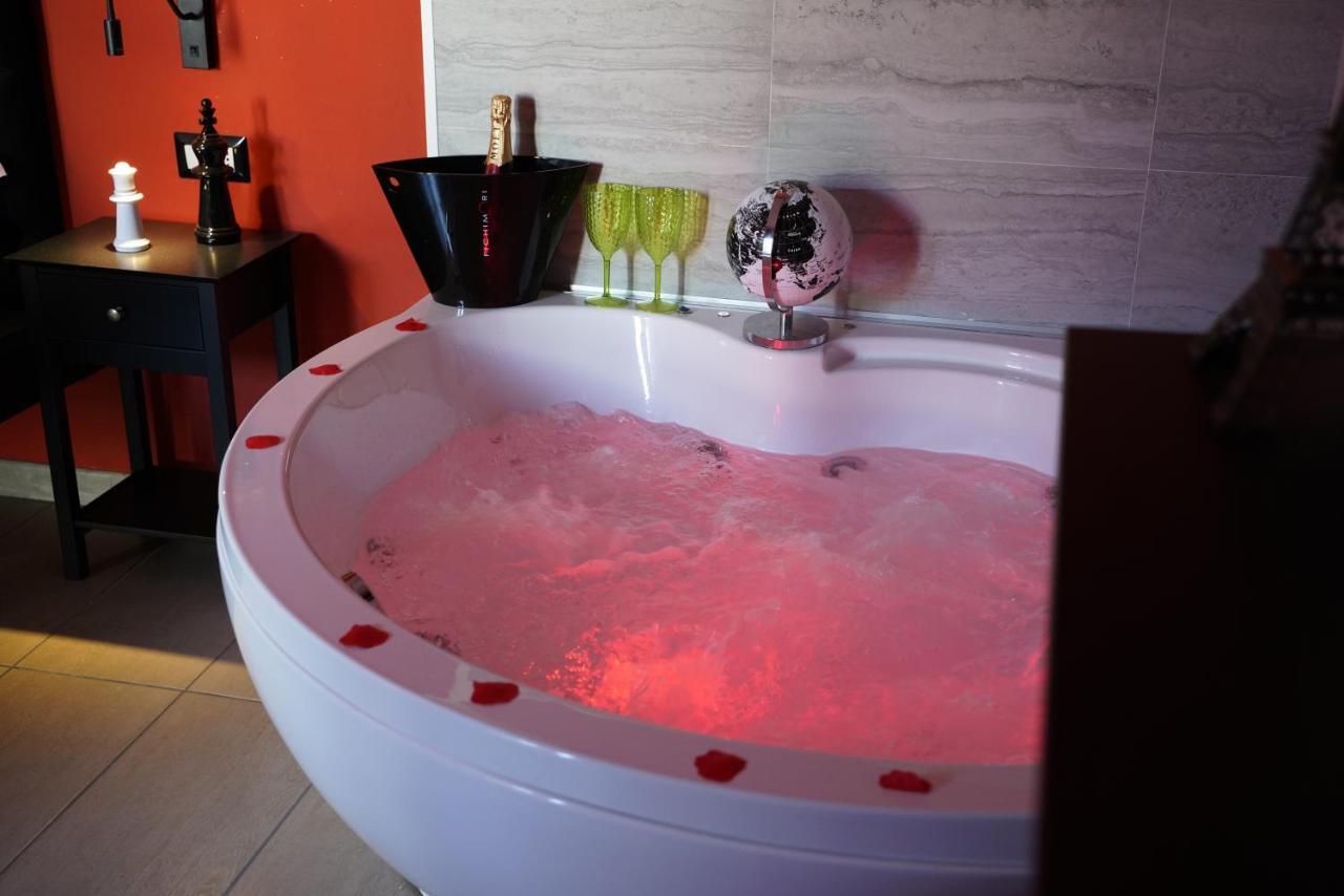 Airport Suite Катания Екстериор снимка