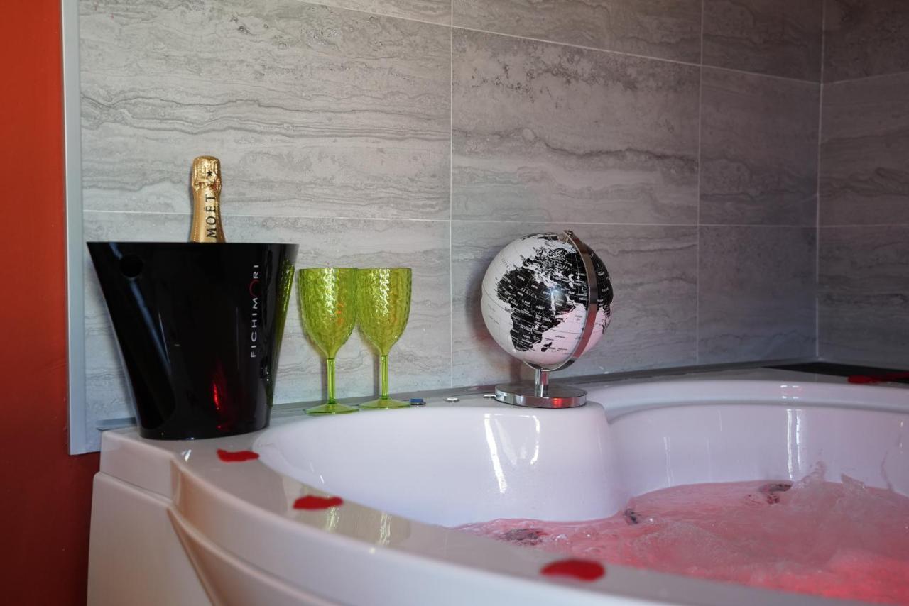 Airport Suite Катания Екстериор снимка